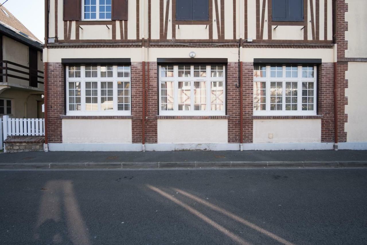 Elegant Appartement En Plein Coeur De Cabourg - Les Locations De Proust Eksteriør billede